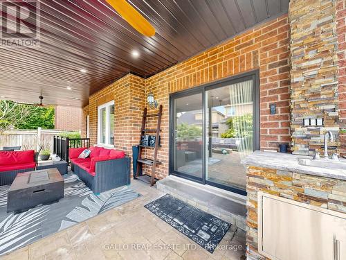 111 Pondmede Crescent, Whitchurch-Stouffville, ON - Outdoor With Deck Patio Veranda With Exterior