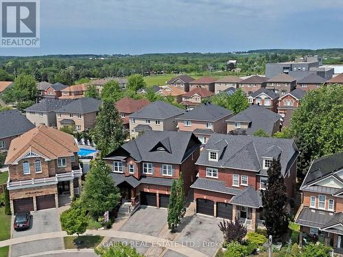 111 Pondmede Crescent, Whitchurch-Stouffville, ON - Outdoor With Facade