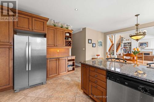 53 Brookwood Drive, Barrie, ON - Indoor Photo Showing Kitchen
