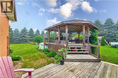 40 Peter Street, Scotland, ON - Outdoor With Deck Patio Veranda With Backyard