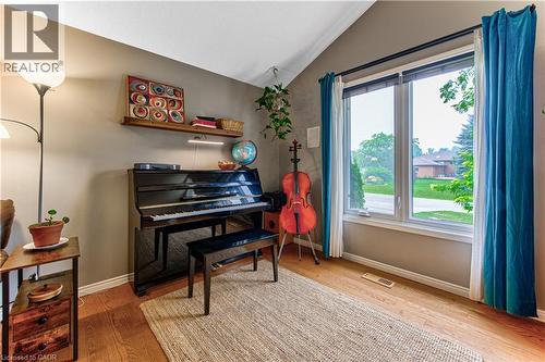 40 Peter Street, Scotland, ON - Indoor Photo Showing Other Room