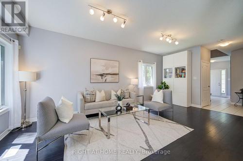64 - 64 Myers Lane, Hamilton, ON - Indoor Photo Showing Living Room