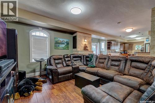 212 Prospect Street, Belle Plaine, SK - Indoor Photo Showing Living Room
