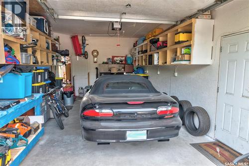 212 Prospect Street, Belle Plaine, SK - Indoor Photo Showing Garage