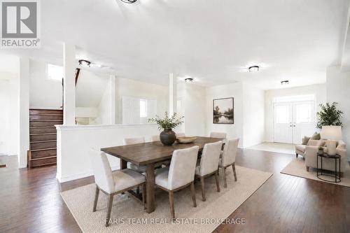 33 Pearl Street, Wasaga Beach, ON - Indoor Photo Showing Dining Room