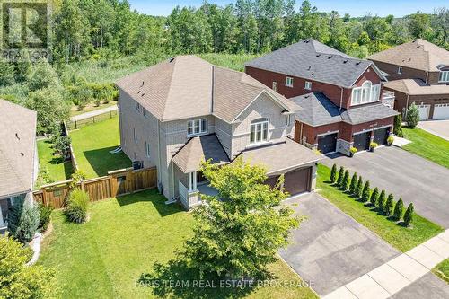 33 Pearl Street, Wasaga Beach, ON - Outdoor