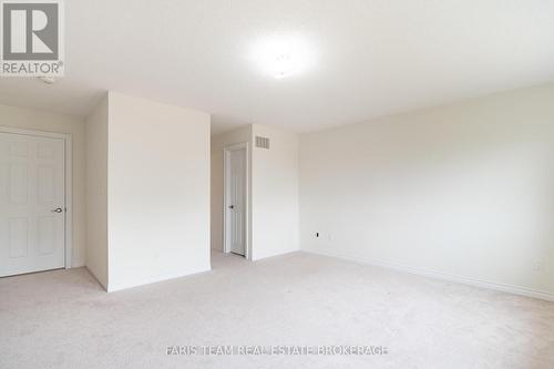 33 Pearl Street, Wasaga Beach, ON - Indoor Photo Showing Other Room