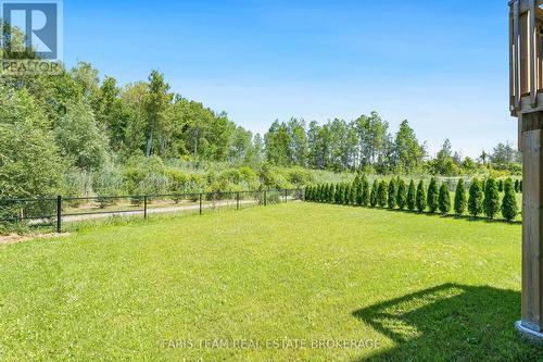 33 Pearl Street, Wasaga Beach, ON - Outdoor