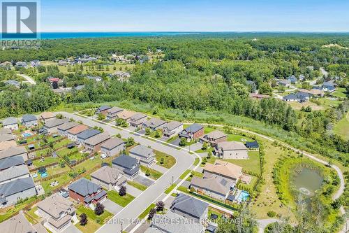 33 Pearl Street, Wasaga Beach, ON -  With View