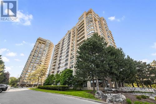 1101 - 4 Willow Street, Waterloo, ON - Outdoor With Facade