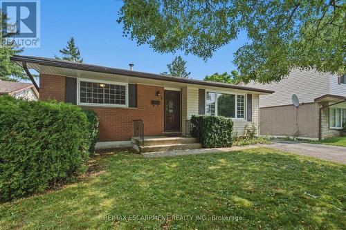 6 Caprice Court, Hamilton, ON - Outdoor