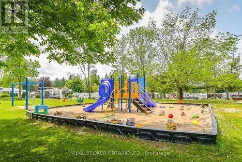 445 Pine Pass, Centre Wellington, ON - Outdoor