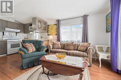 445 Pine Pass, Centre Wellington, ON - Indoor Photo Showing Living Room