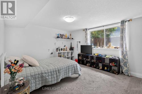 836 Manchester Road, London North (North L), ON - Indoor Photo Showing Bedroom