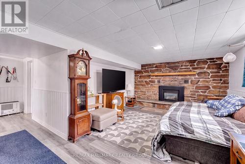 75 Briscoe Street, Loyalist (Amherstview), ON - Indoor With Fireplace