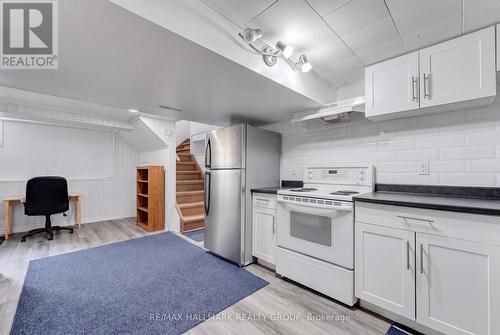 75 Briscoe Street, Loyalist (Amherstview), ON - Indoor Photo Showing Kitchen