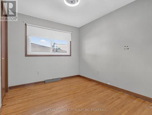 19 Black Knight Road, St. Catharines (Lakeport), ON - Indoor Photo Showing Other Room