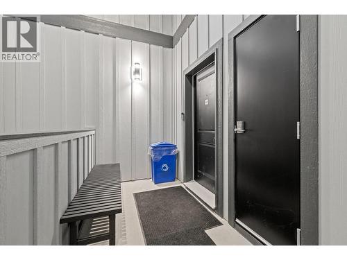 5075 Snowbird Way Unit# 8E, Big White, BC - Indoor Photo Showing Other Room