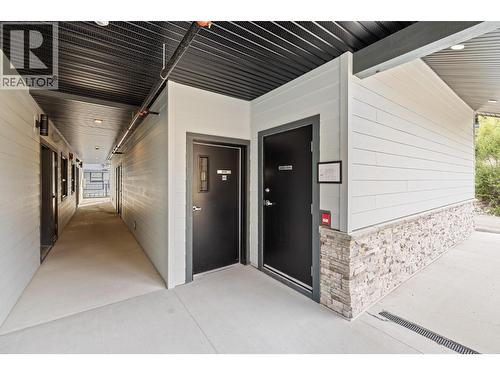 5075 Snowbird Way Unit# 8E, Big White, BC - Outdoor With Exterior