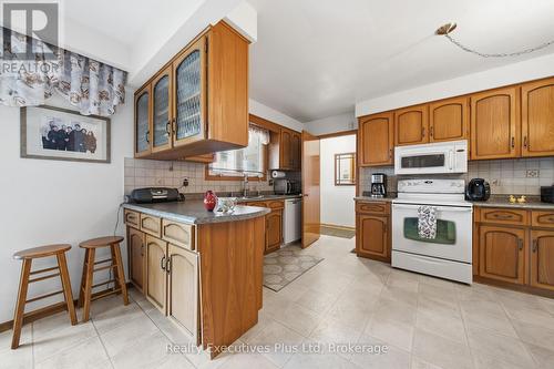 115 Cassino Avenue, Guelph (Grange Road), ON - Indoor Photo Showing Kitchen