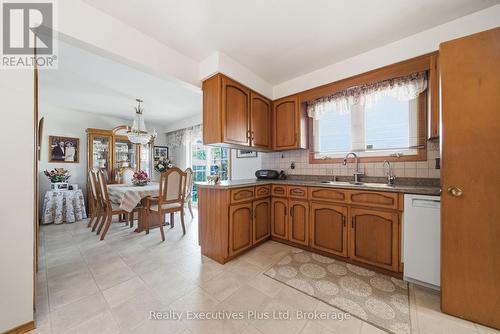 115 Cassino Avenue, Guelph (Grange Road), ON - Indoor Photo Showing Kitchen