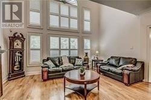 6 MIRROW COURT , Toronto, Ontario M1C 4Y9 4