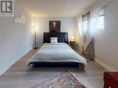 64 Colleen Street, Vaughan, ON - Indoor Photo Showing Bedroom
