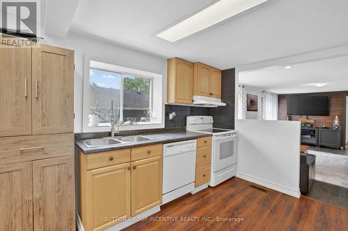 191 Ways Bay Drive, Georgina, ON - Indoor Photo Showing Kitchen With Double Sink