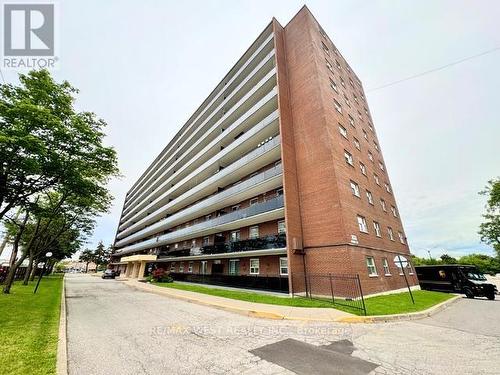 709 - 3533 Derry Road E, Mississauga, ON - Outdoor
