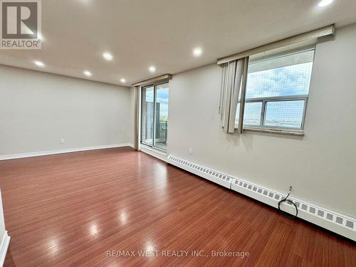 709 - 3533 Derry Road E, Mississauga, ON - Indoor Photo Showing Other Room