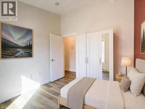 35- Takhini Meadows Drive, Whitehorse North, YT - Indoor Photo Showing Bedroom