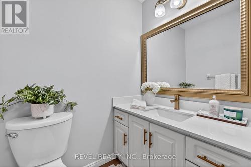 79 Lynnette Drive, Hamilton, ON - Indoor Photo Showing Bathroom