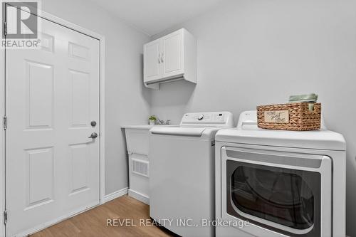 79 Lynnette Drive, Hamilton, ON - Indoor Photo Showing Laundry Room