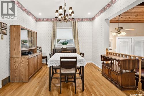 1188 2Nd Avenue Ne, Moose Jaw, SK - Indoor Photo Showing Dining Room