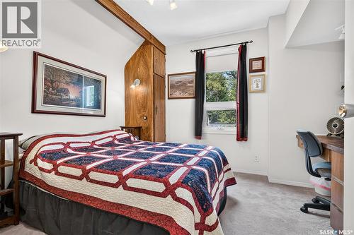 1188 2Nd Avenue Ne, Moose Jaw, SK - Indoor Photo Showing Bedroom