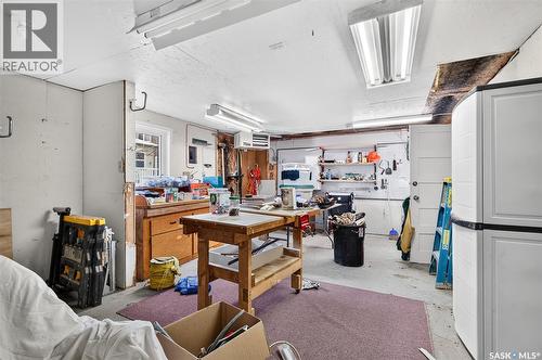 1188 2Nd Avenue Ne, Moose Jaw, SK - Indoor