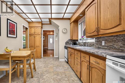 1188 2Nd Avenue Ne, Moose Jaw, SK - Indoor Photo Showing Other Room
