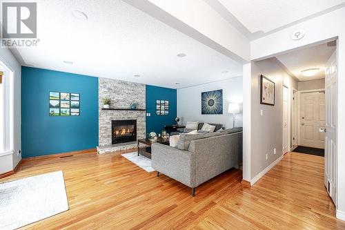27 Plummer Ct, Sault Ste. Marie, ON - Indoor Photo Showing Living Room With Fireplace