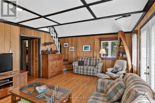 1550 Island 85 Stoney Lake, Douro-Dummer, ON - Indoor Photo Showing Living Room