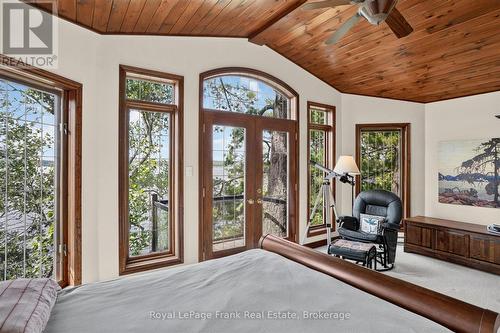 1550 Island 85 Stoney Lake, Douro-Dummer, ON - Indoor