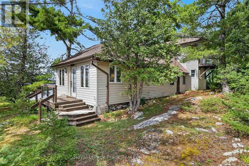 1550 Island 85 Stoney Lake, Douro-Dummer, ON - Outdoor