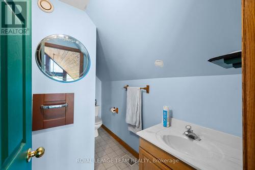 4984 Dunrobin Road, Ottawa, ON - Indoor Photo Showing Bathroom
