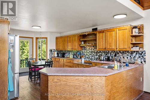 4984 Dunrobin Road, Ottawa, ON - Indoor Photo Showing Kitchen With Double Sink