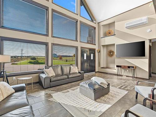 6624 Route 13, Mayfield, PE - Indoor Photo Showing Living Room