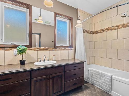 6624 Route 13, Mayfield, PE - Indoor Photo Showing Bathroom