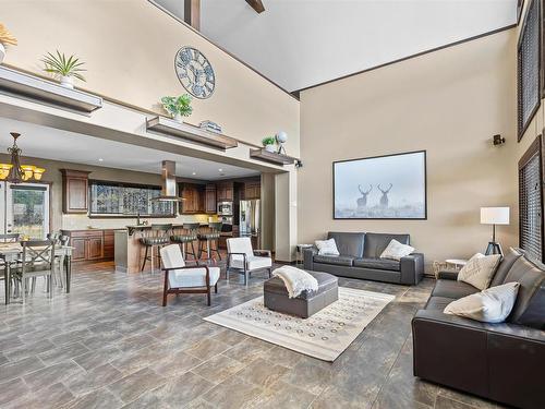 6624 Route 13, Mayfield, PE - Indoor Photo Showing Living Room