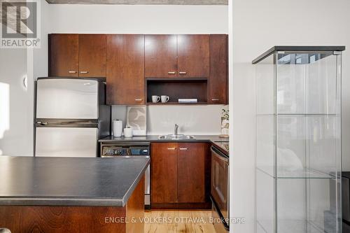 1903 - 179 George Street, Ottawa, ON - Indoor Photo Showing Kitchen