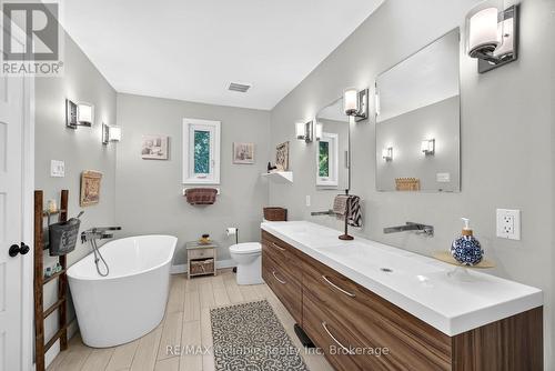 45 Main Street S, Bluewater (Bayfield), ON - Indoor Photo Showing Bathroom