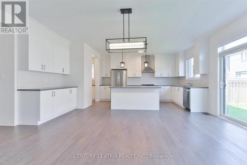 134 Fallharvest Way, Whitchurch-Stouffville, ON - Indoor Photo Showing Kitchen