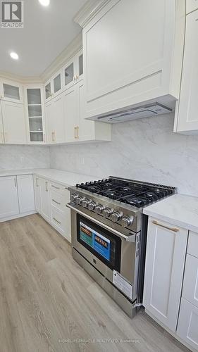71 Skyvalley Drive, Brampton, ON - Indoor Photo Showing Kitchen